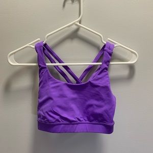Lululemon sports bra